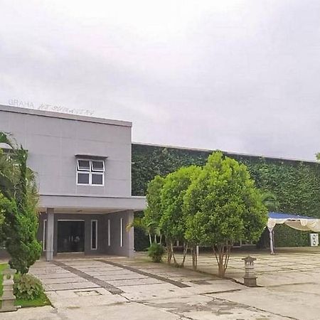 Graha HT Sumantri RedPartner Hotel Tasikmalaya Bagian luar foto