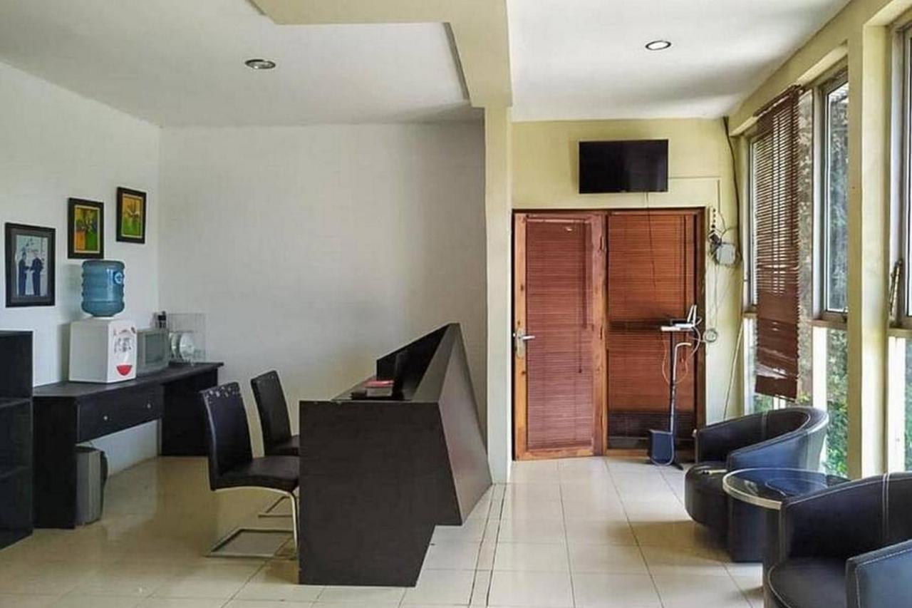 Graha HT Sumantri RedPartner Hotel Tasikmalaya Bagian luar foto